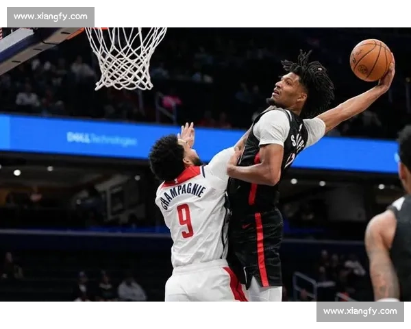 极限扣篮秀震撼全场精彩瞬间挑战篮球运动极限魅力 极限扣篮秀震撼全场精彩瞬间挑战篮球运动极限魅力